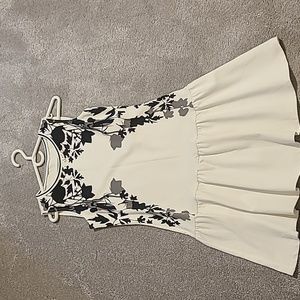 Dress, medium( no tags), white and black pattern